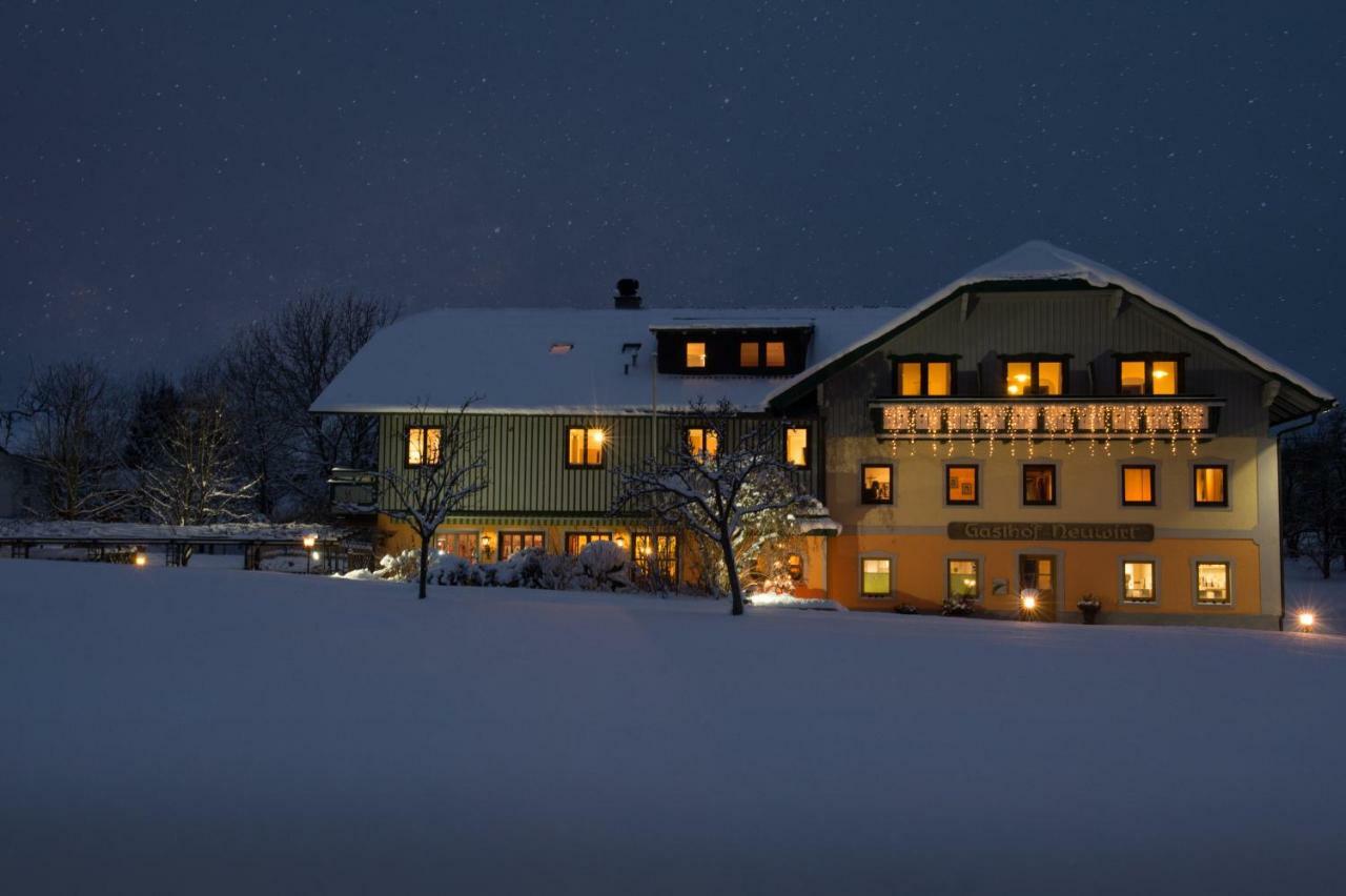Gasthof Neuwirt ออยเกนดอร์ฟ ภายนอก รูปภาพ